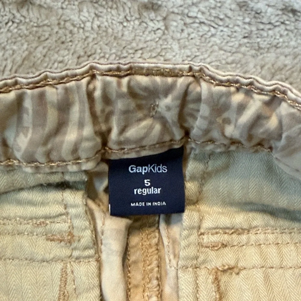 Gap Kids cream tan boho embroidered shorts girls 5T neutral girlhoodcore summer
